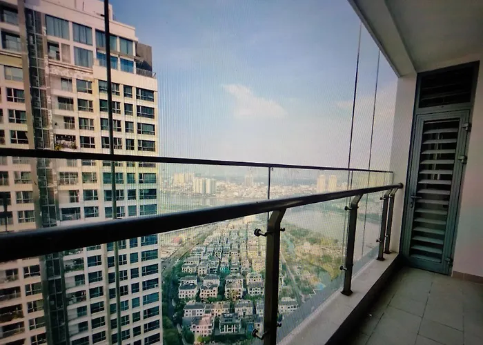 Landmark 81 Luxury Riverside Suite